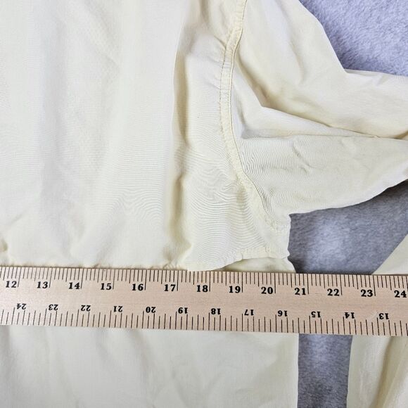 L.L. Bean Vented Performance Fishing Shirt Button Down Medium pfg - Picture 10 of 11